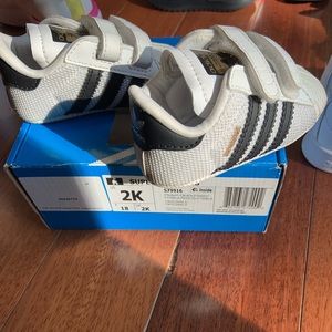 Adidas superstar crib shoe
